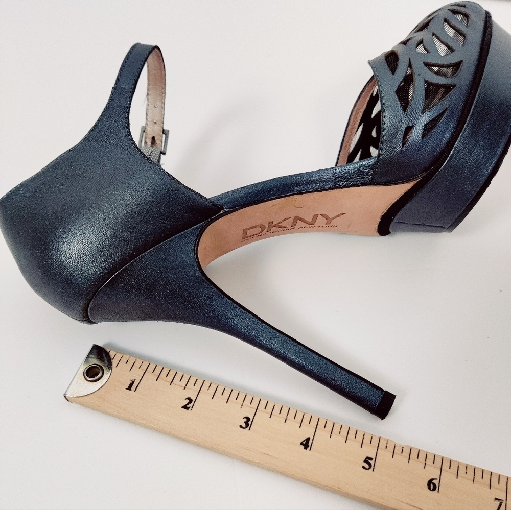 DKNY Women's Vintage Inspired High Heels Size 8.5 Dark Blue Feminine NEW - Picture 8 of 10